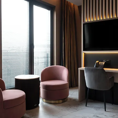 Art Luxury Hotel 4*