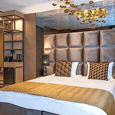 Art Luxury 4*