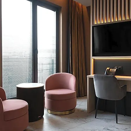 Art Luxury Hotel 4*