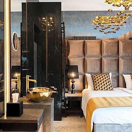 Art Luxury 4*
